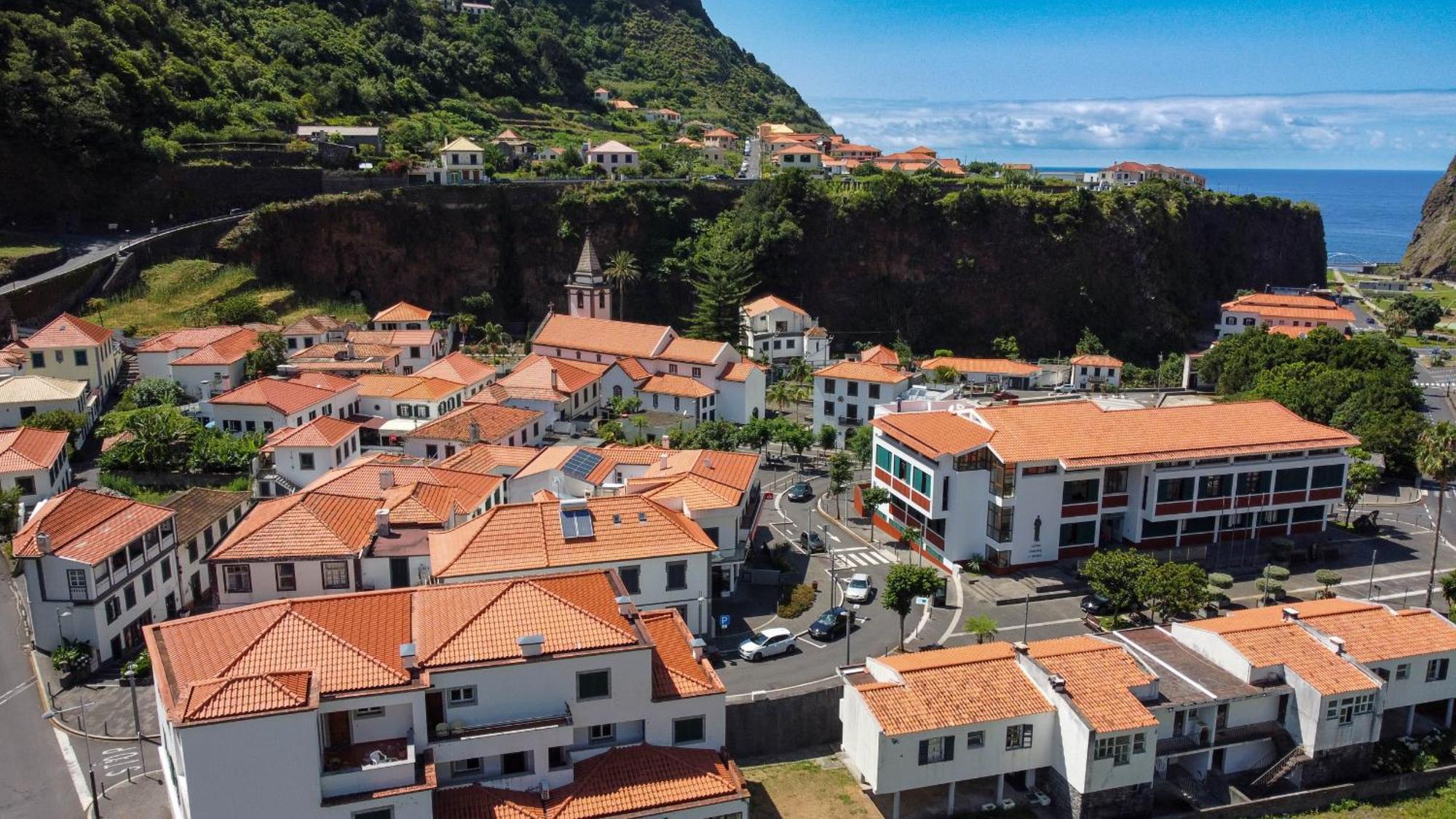 Amarelo Apartment By Atlantic Holiday São Vicente Exterior foto